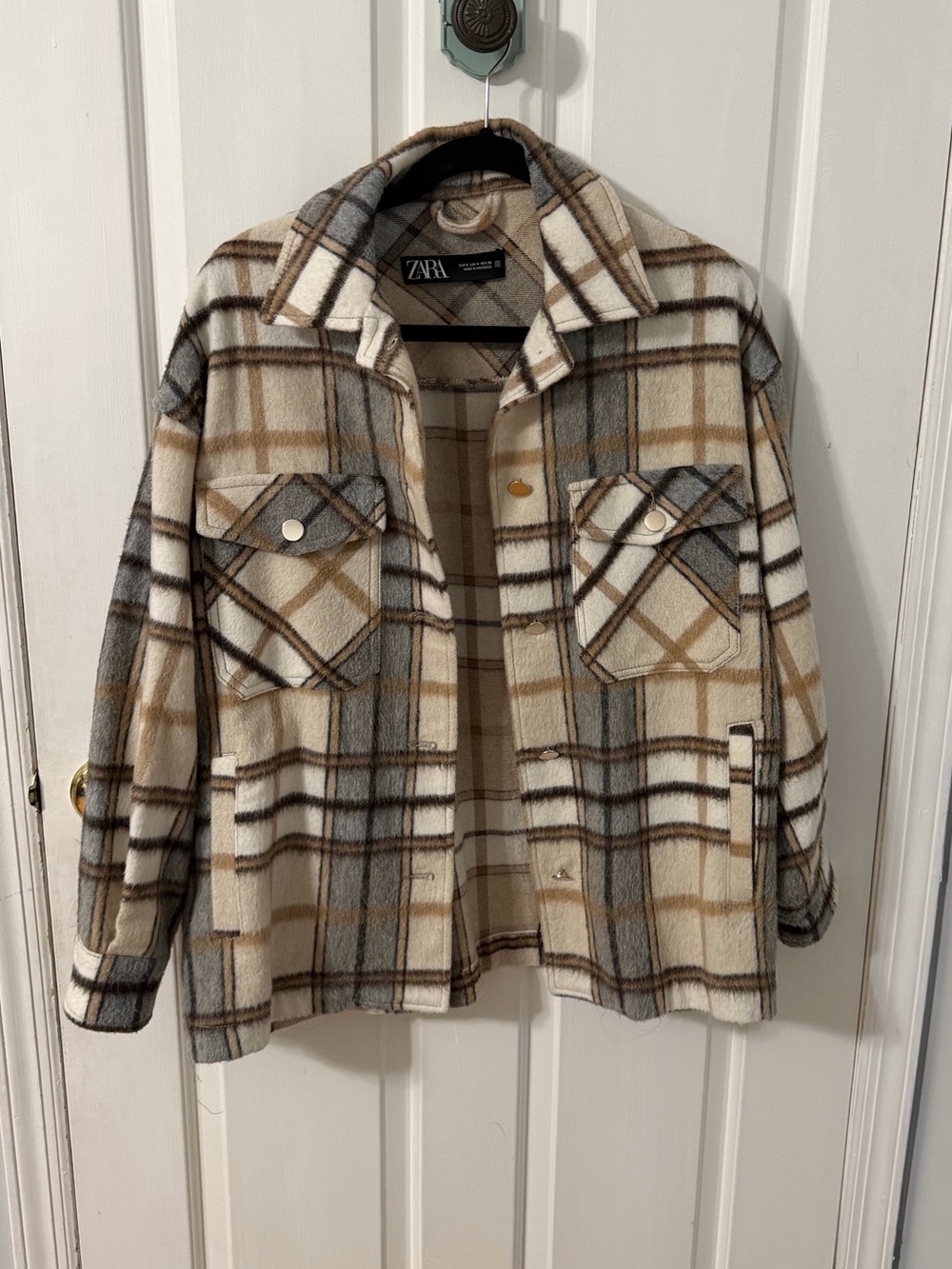 ZARA Neutral Plaid Shacket in Cream, Tan and Gray